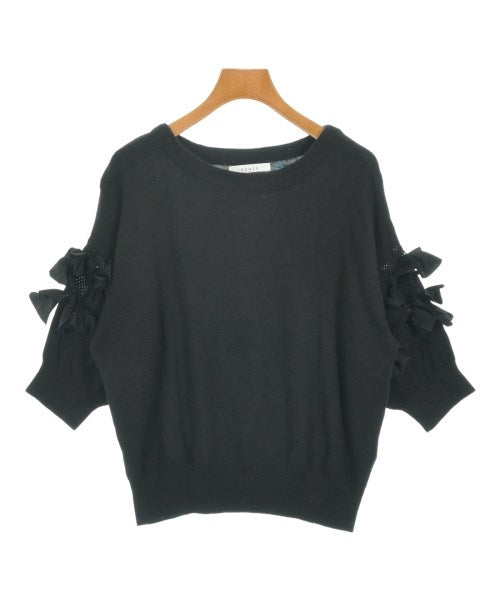 trois เสื้อกันหนาว