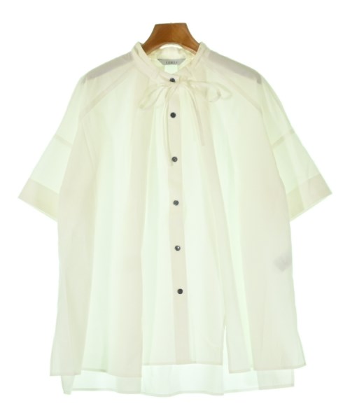 trois เสื้อสตรี