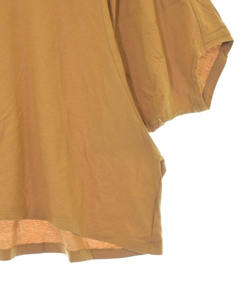KOFTA เสื้อยืด/เสื้อท็อปส์