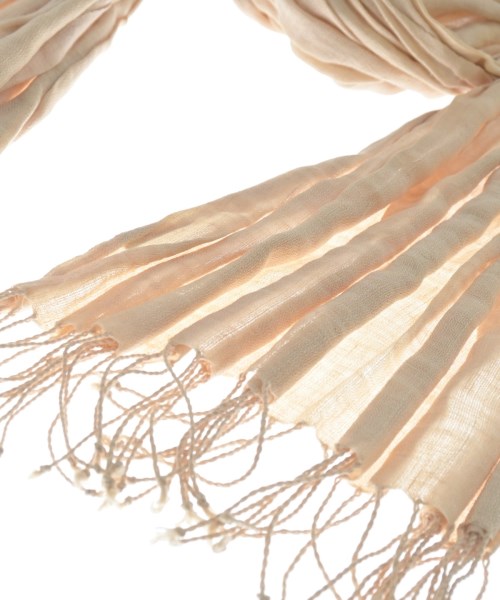 Bess Nielsen ผ้าคลุมไหล่