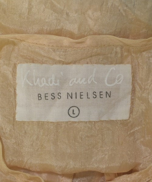 Bess Nielsen เสื้อลำลอง