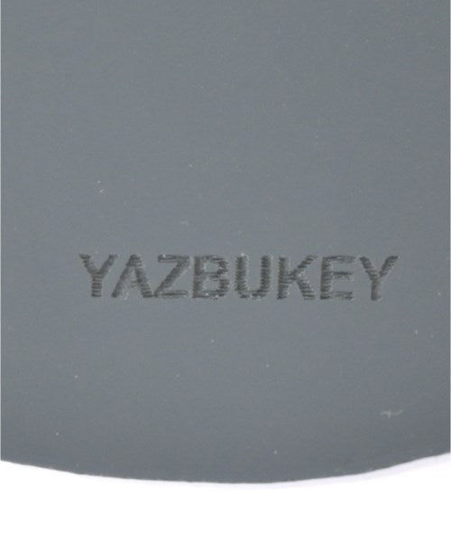 Yazbukey เข็มกลัด/ดอกไม้ติดเสื้อ