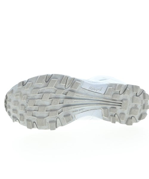 inov-8 รองเท้าผ้าใบ