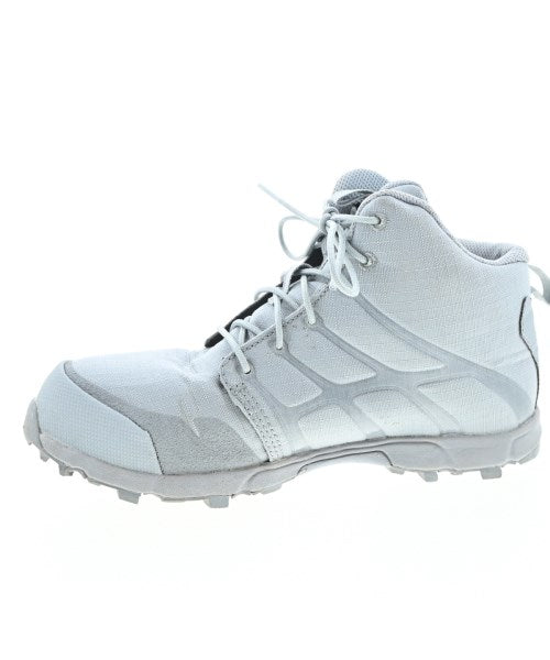 inov-8 รองเท้าผ้าใบ
