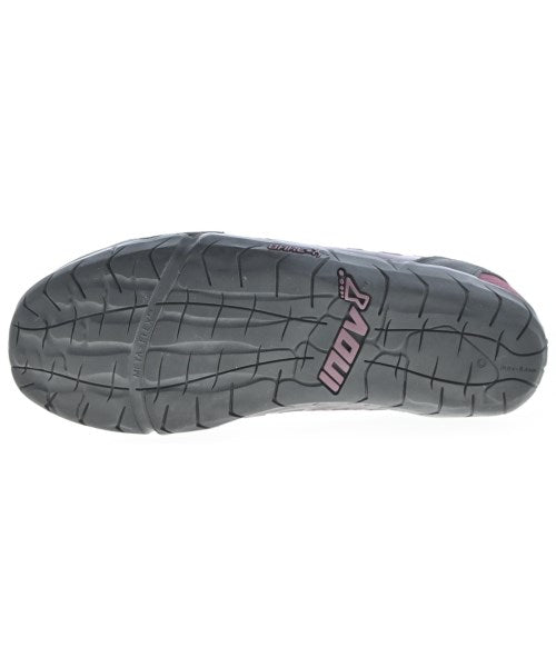 inov-8 รองเท้าผ้าใบ
