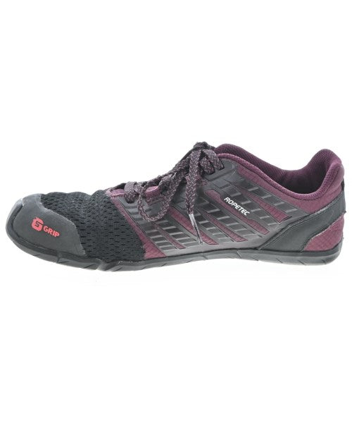 inov-8 รองเท้าผ้าใบ