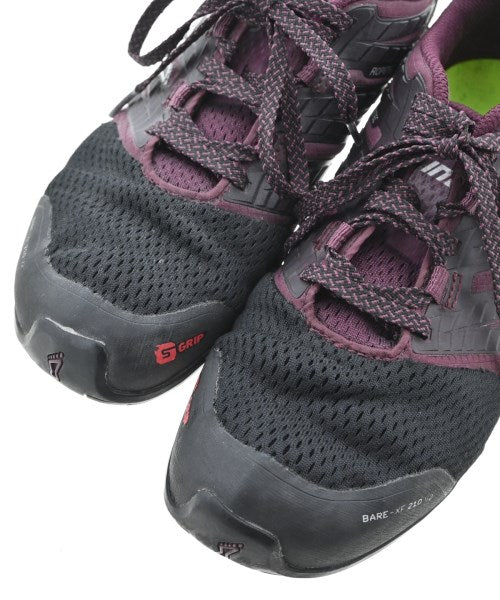 inov-8 รองเท้าผ้าใบ