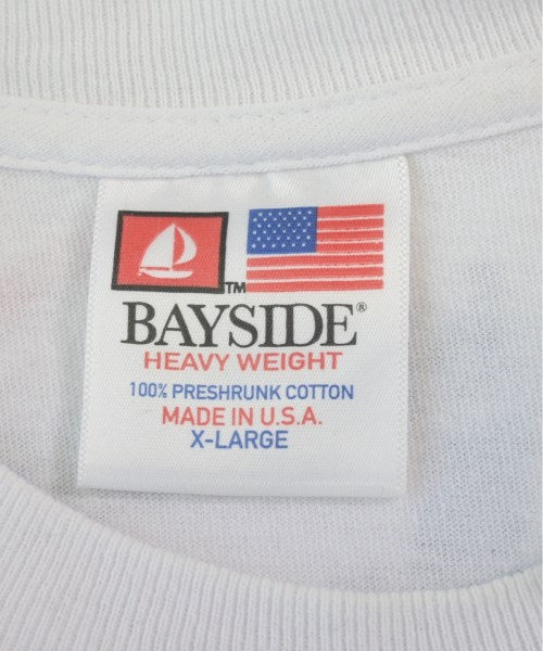 BAYSIDE เสื้อยืด/เสื้อท็อปส์