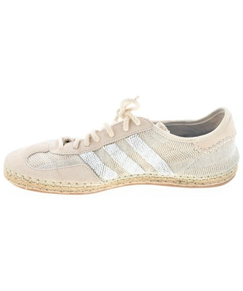 CLOT รองเท้าผ้าใบ