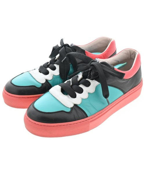 MINNA PARIKKA รองเท้าผ้าใบ