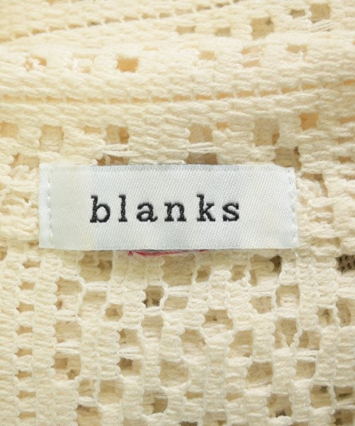 BLANKS เสื้อสตรี
