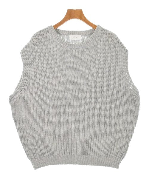 Rosiee เสื้อแขนกุด