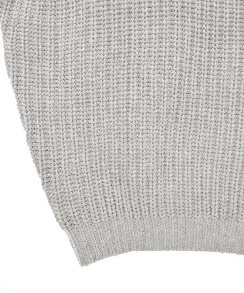 Rosiee เสื้อแขนกุด