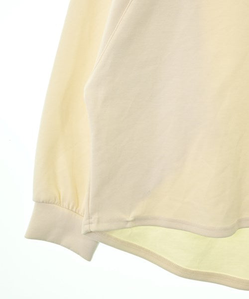 Rosiee เสื้อยืด/เสื้อท็อปส์