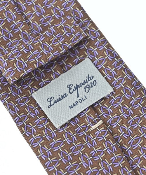 Luisa Esposito เนคไท