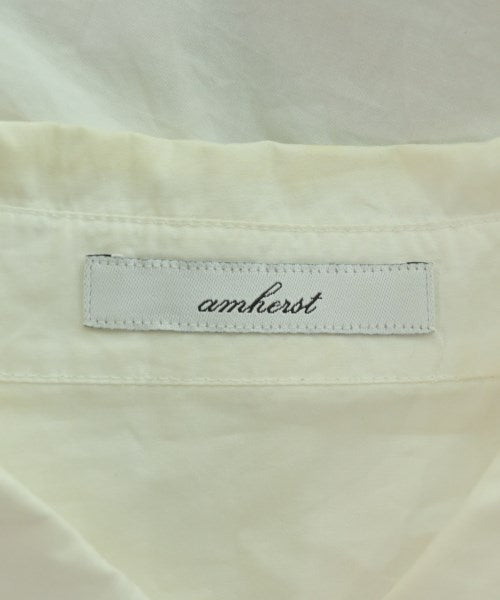 Amherst เสื้อลำลอง