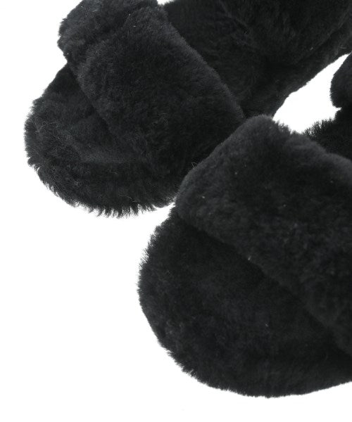 UGG รองเท้าแตะ