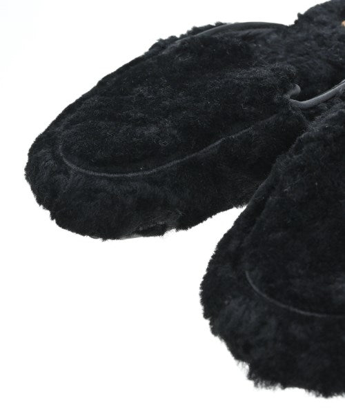 UGG รองเท้าแตะ