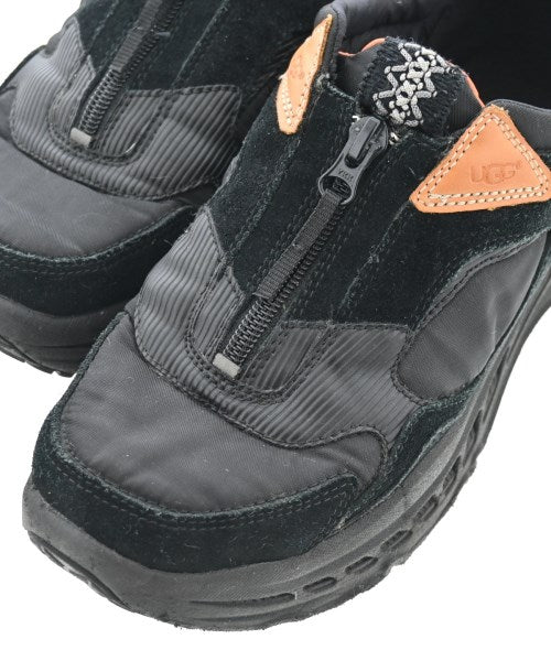 UGG รองเท้าผ้าใบ