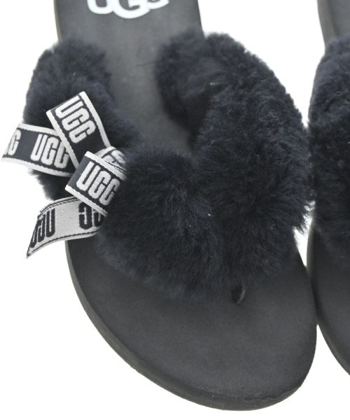 UGG รองเท้าแตะ