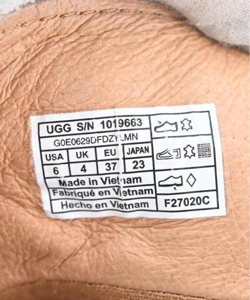 UGG รองเท้าผ้าใบ