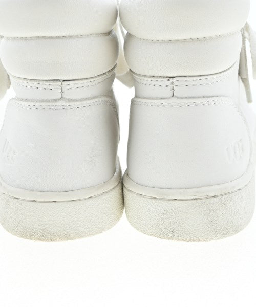 UGG รองเท้าผ้าใบ