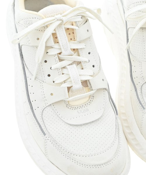 UGG รองเท้าผ้าใบ