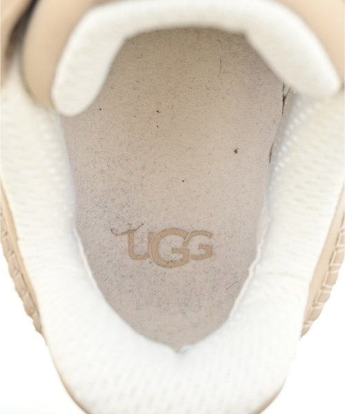 UGG รองเท้าผ้าใบ