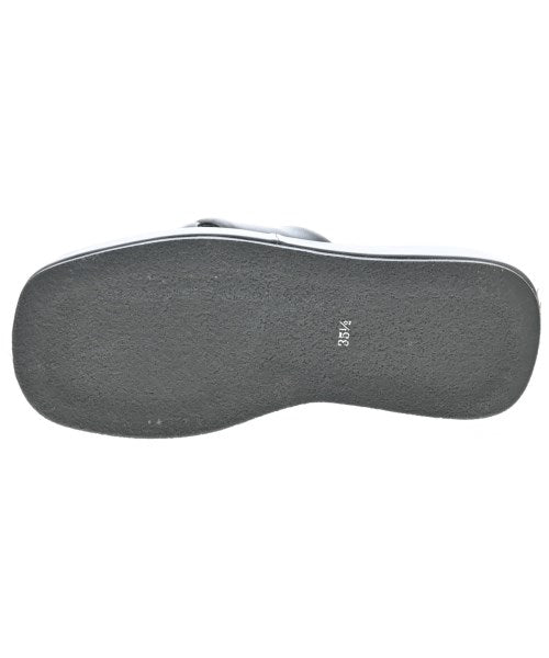 quartierglam รองเท้าแตะ