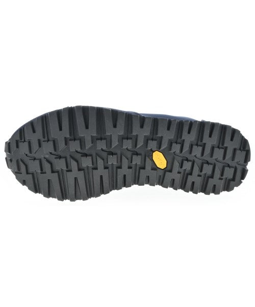 TOSHINOSUKE TAKEGAHARA รองเท้าผ้าใบ