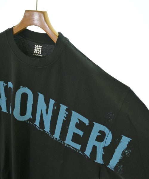KUBORAUM เสื้อยืด/เสื้อท็อปส์