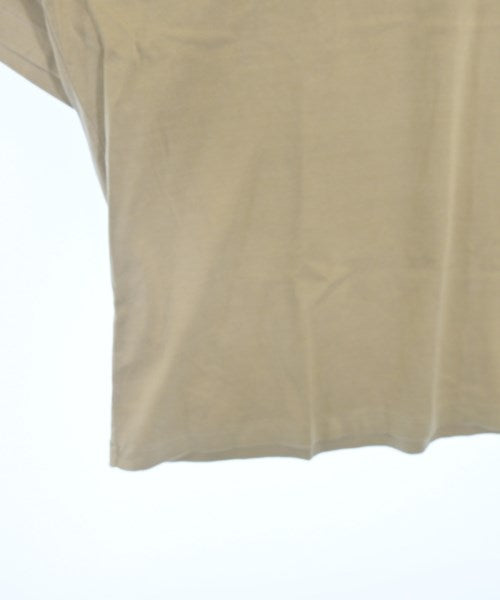 TOWN เสื้อยืด/เสื้อท็อปส์