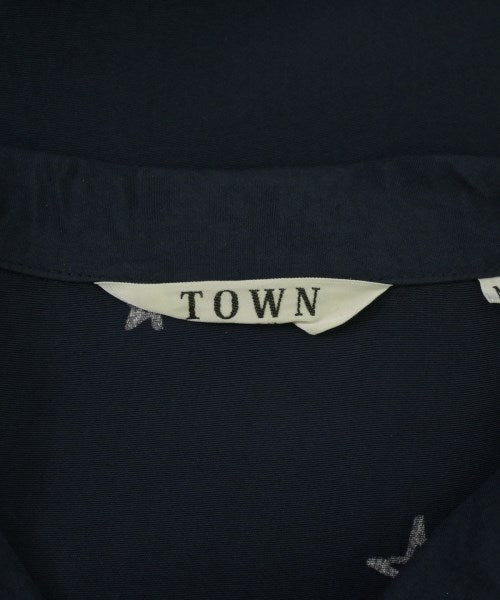 TOWN เสื้อลำลอง