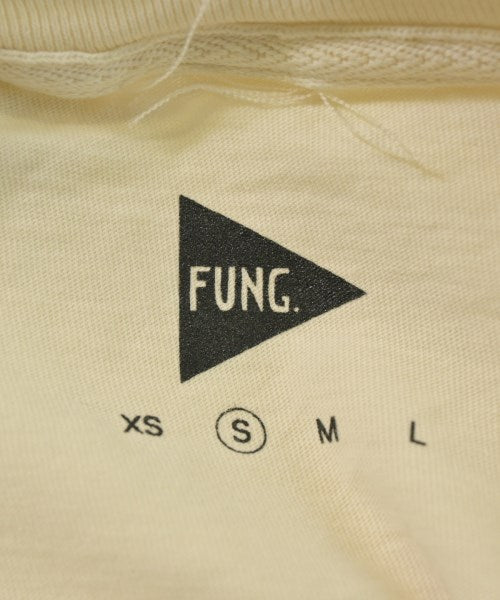 FUNG เสื้อยืด/เสื้อท็อปส์