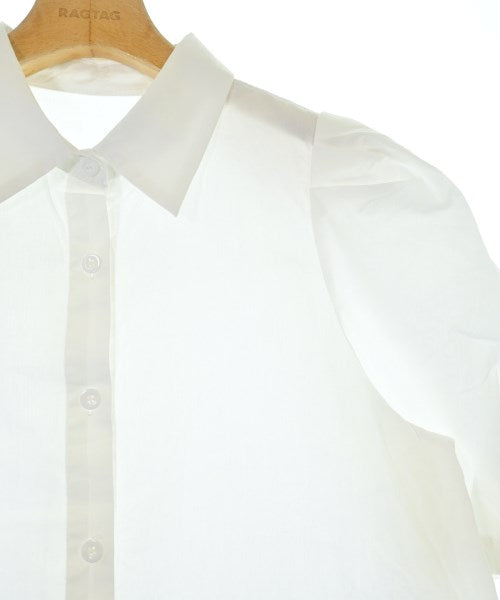 Narcissus เสื้อลำลอง