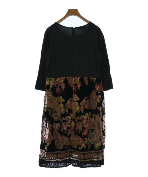 CORSO ROSSO ชุดเดรส