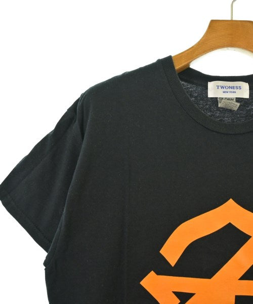 TWONESS เสื้อยืด/เสื้อท็อปส์