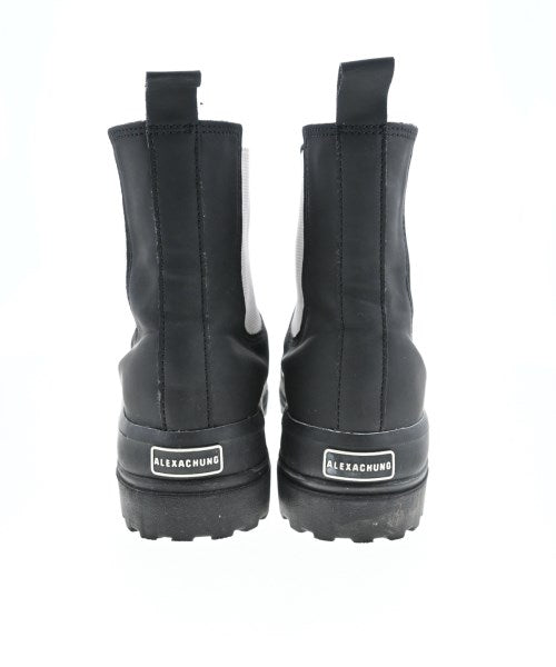 Alexa Chung รองเท้าบูท