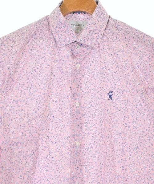 Vicomte A. เสื้อลำลอง