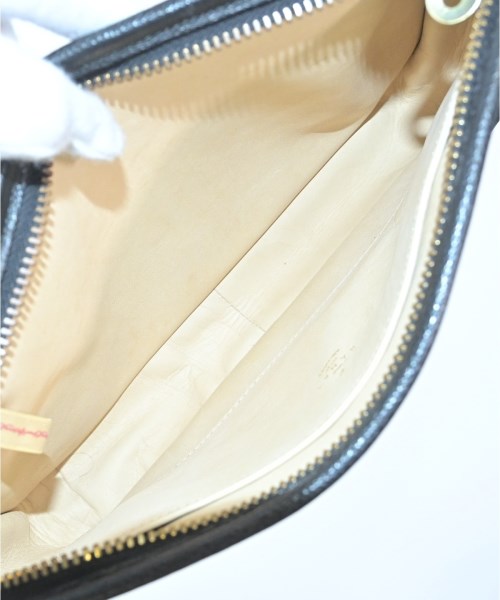 forme กระเป๋าสะพาย