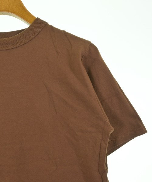 forme เสื้อยืด/เสื้อท็อปส์