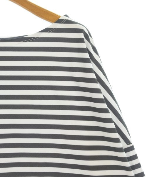 forme เสื้อยืด/เสื้อท็อปส์