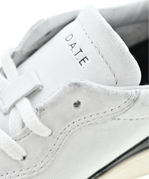 D.A.T.E. รองเท้าผ้าใบ