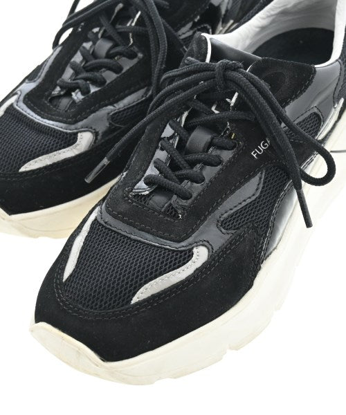 D.A.T.E. รองเท้าผ้าใบ