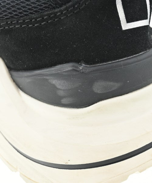 D.A.T.E. รองเท้าผ้าใบ