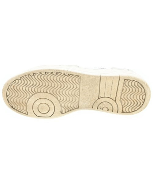 D.A.T.E. รองเท้าผ้าใบ