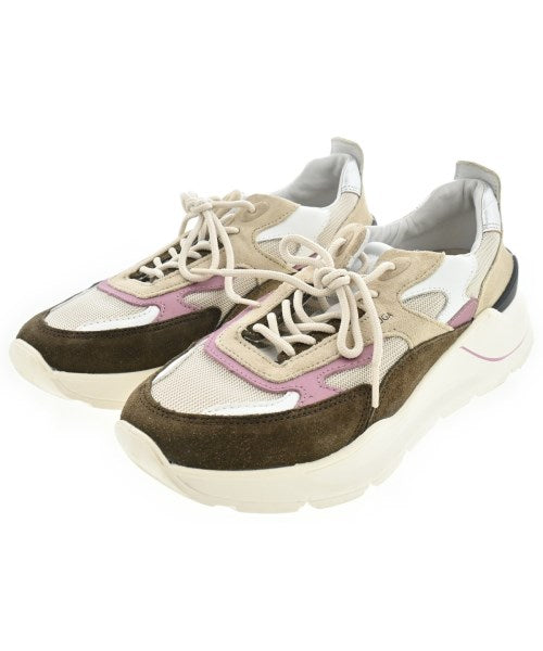 D.A.T.E. รองเท้าผ้าใบ