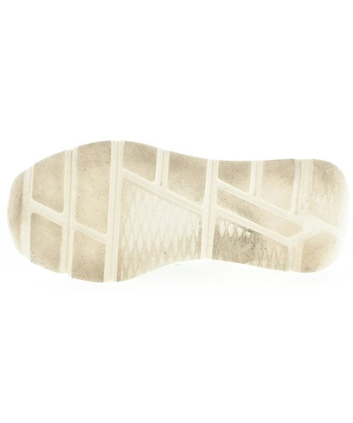 D.A.T.E. รองเท้าผ้าใบ