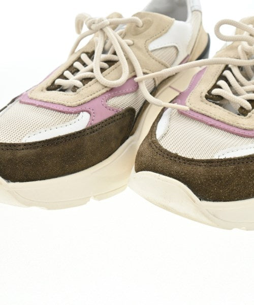 D.A.T.E. รองเท้าผ้าใบ