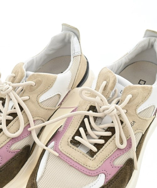 D.A.T.E. รองเท้าผ้าใบ